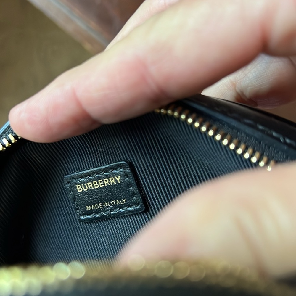 COPY - Burberry Canteen Crossbody Bag - Picture 6 of 6